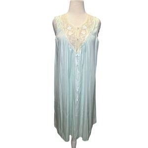 VTG‎ LORRAINE Nightgown Medium Mint Green Nylon Lace Flower Tulip Pearl Buttons